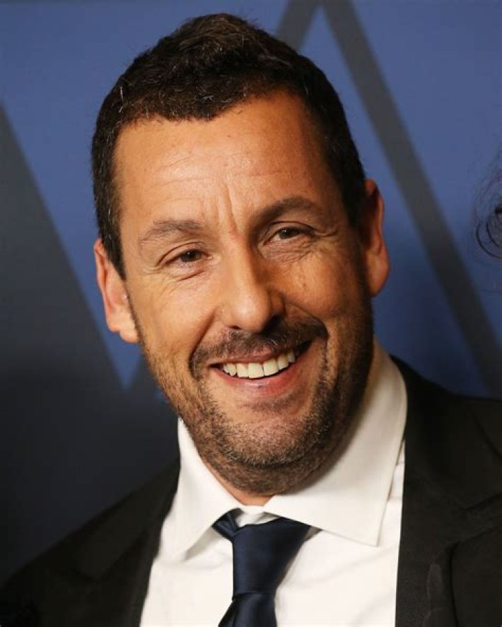 Adam Sandler's teenage daughter is so tall in family photo with dad and