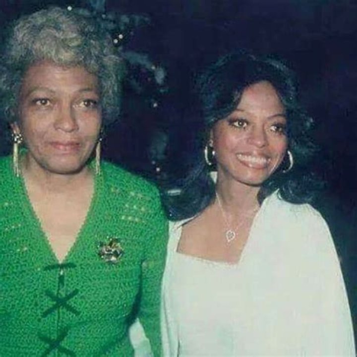 Diana Rossi with her mom > thanks Tracee. Celebrity moms, Black