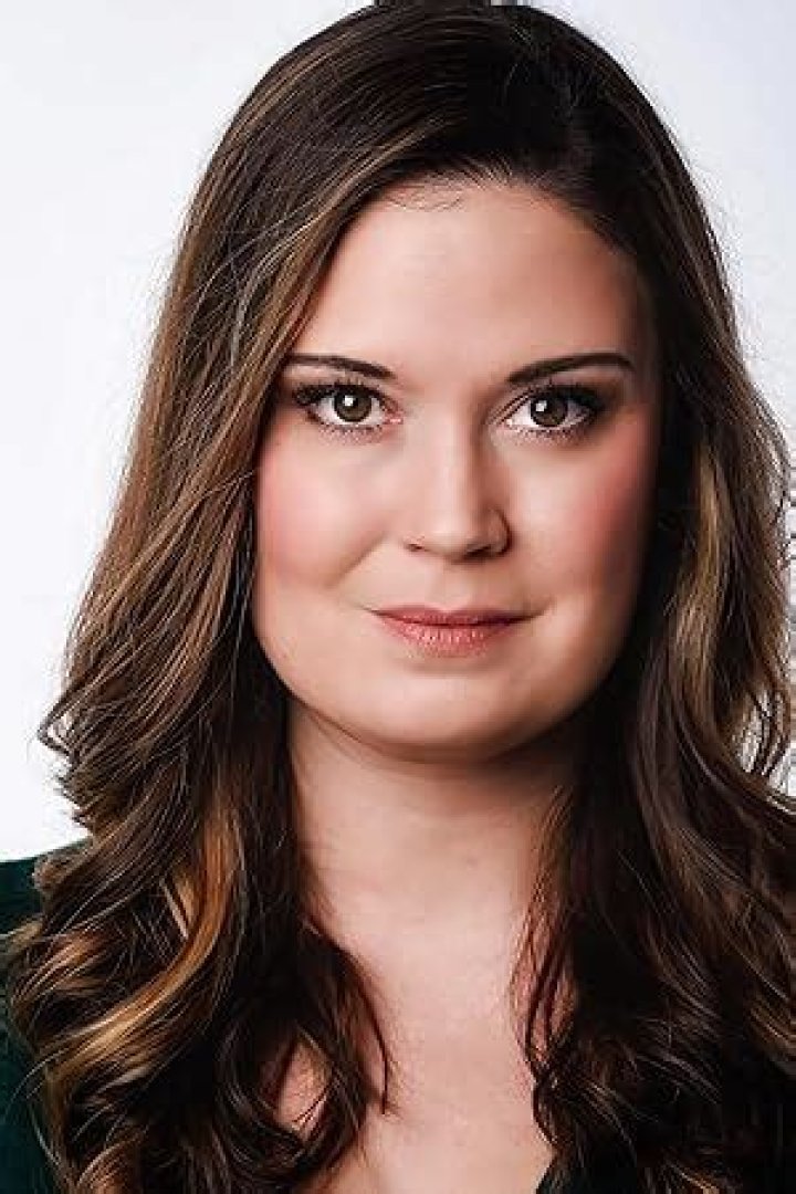 Erin Bethea Bio, Wiki, Age, Husband, Net Worth, Movies, Salary