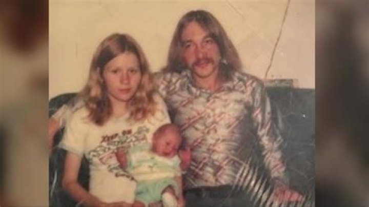 How This Woman Uncovered Her Husband's Secret Double Life Access